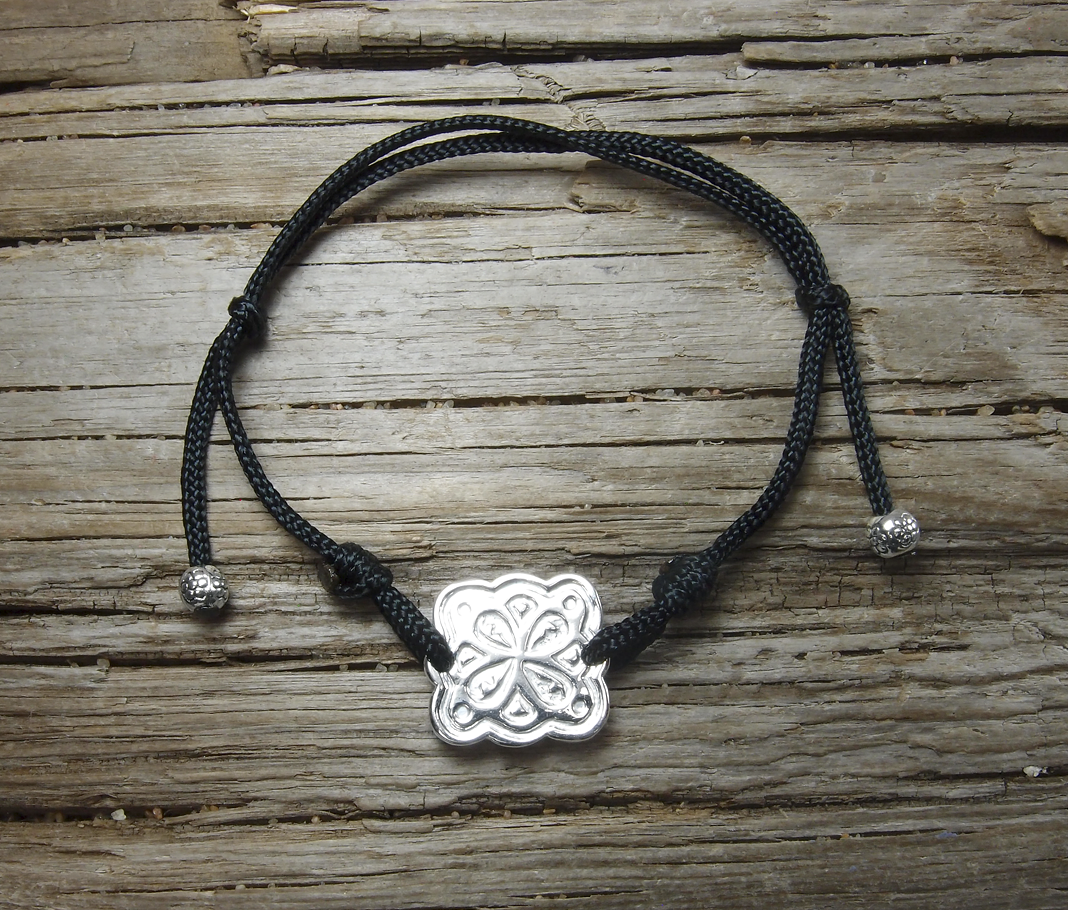 Браслет-шнурок «Клевер» № 1