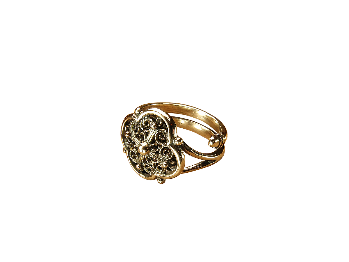Обручальные кольца из желтого золота с именами