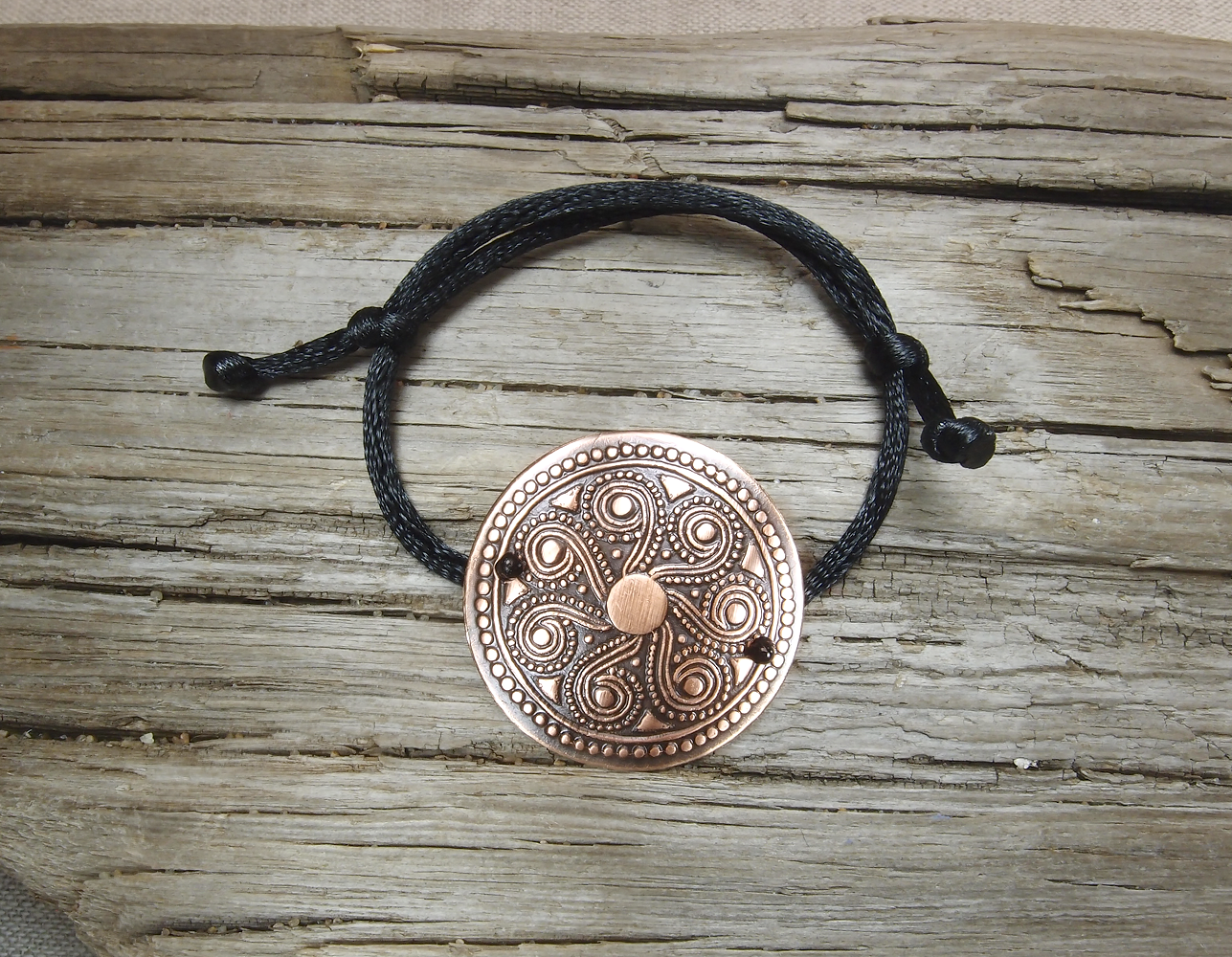 Bracelet-lace "Segner's wheel"